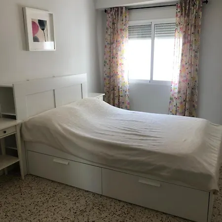 Apartamento Centrico * Торевьиа